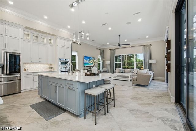 16791 Cabreo DR, Naples, FL 34110