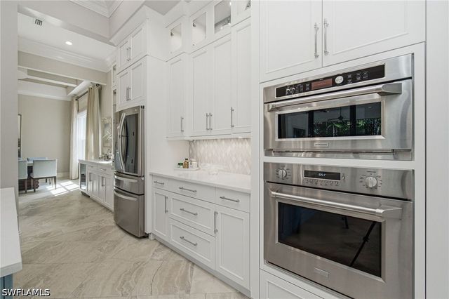 16791 Cabreo DR, Naples, FL 34110