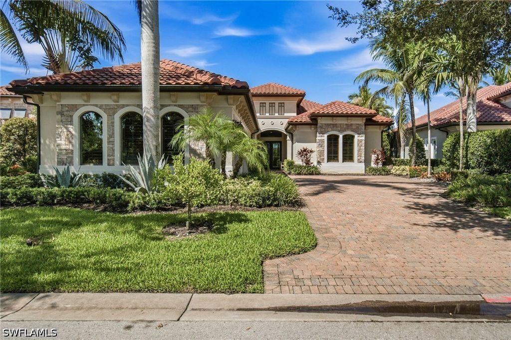 16791 Cabreo DR, Naples, FL 34110
