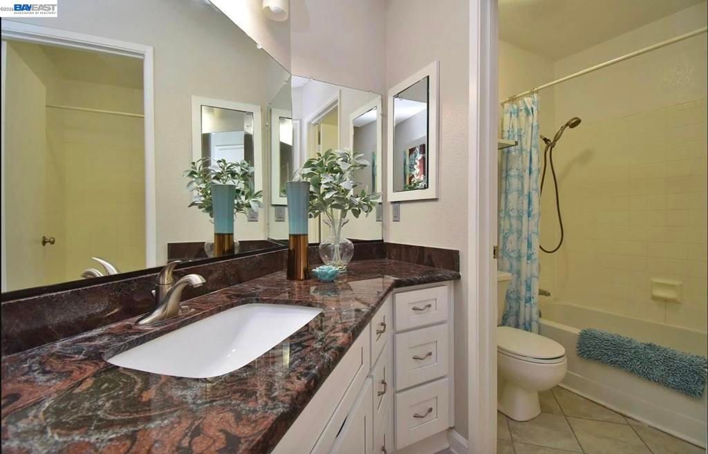 Image 13 of property listing at 2934 Flint St, Union City, CA 94587