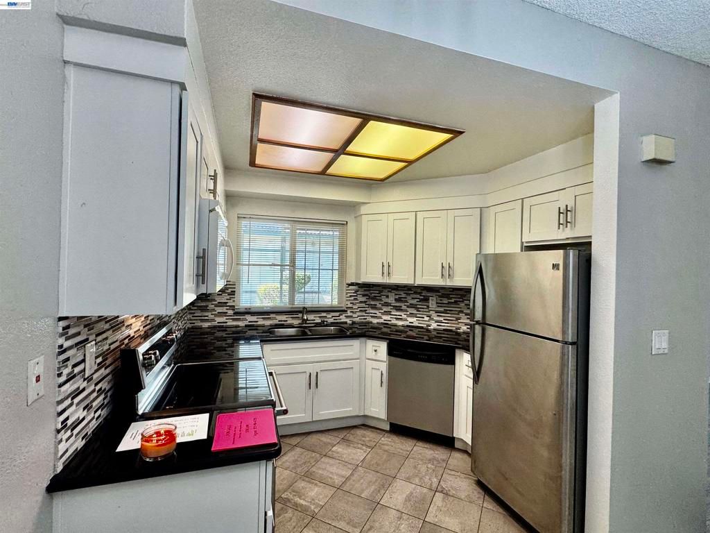 Image 18 of property listing at 2934 Flint St, Union City, CA 94587