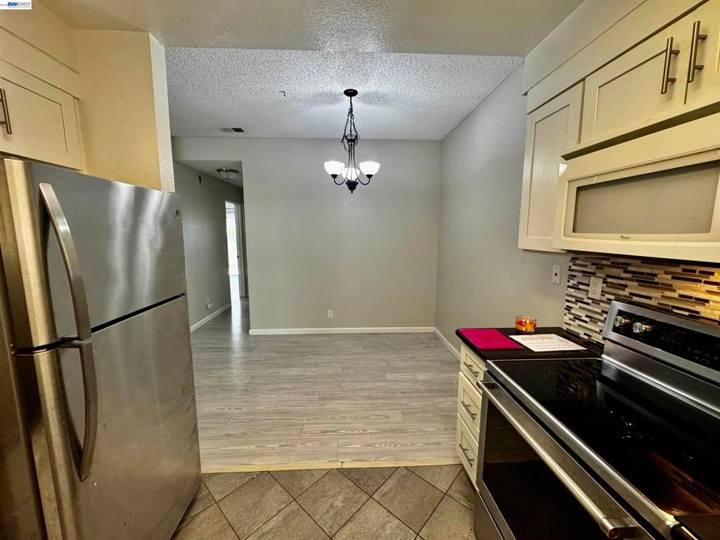 Image 19 of property listing at 2934 Flint St, Union City, CA 94587