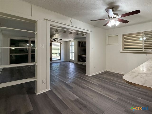 2221 Mcpherson Drive, Port Lavaca, TX 77979