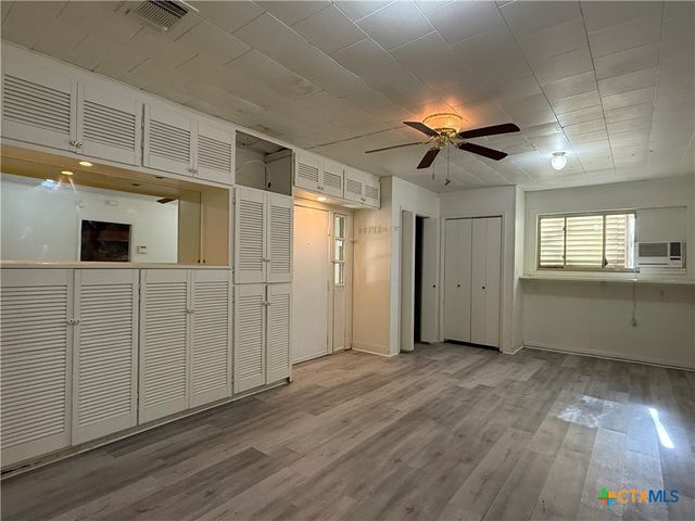 2221 Mcpherson Drive, Port Lavaca, TX 77979