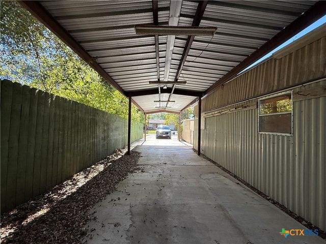 2221 Mcpherson Drive, Port Lavaca, TX 77979