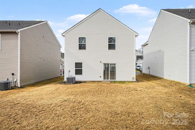 5032 Wolfridge Avenue, Charlotte, NC 28214