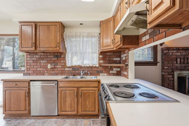 2929 W Garland Ave, Spokane, WA 99224