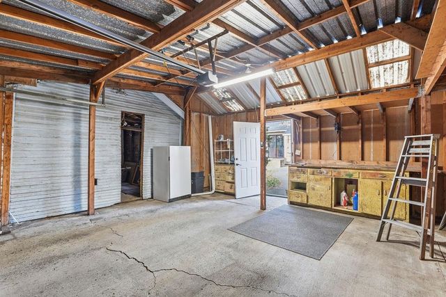 2929 W Garland Ave, Spokane, WA 99224