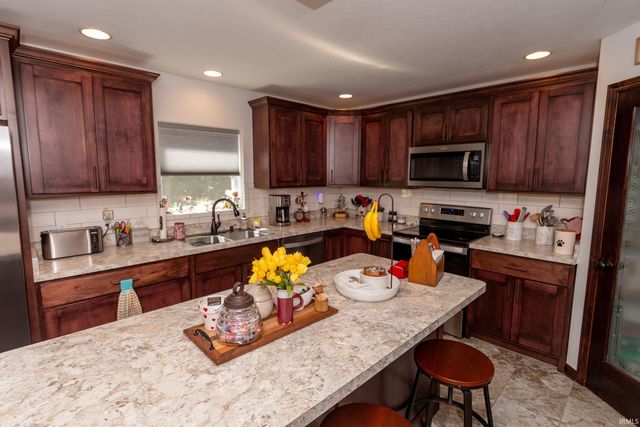 2237 Treys Trail, Mishawaka, IN 46545