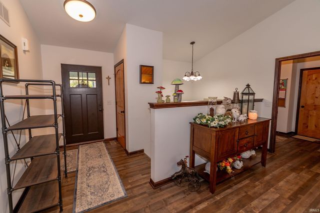 2237 Treys Trail, Mishawaka, IN 46545