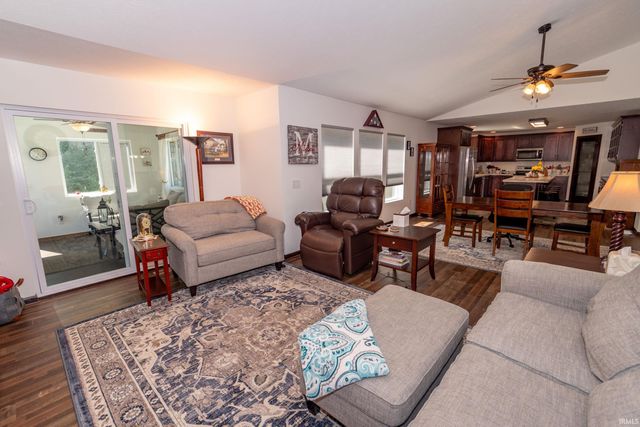 2237 Treys Trail, Mishawaka, IN 46545