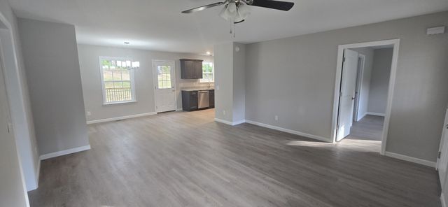 1251 Higginbotham Rd, Mcminnville, TN 37110