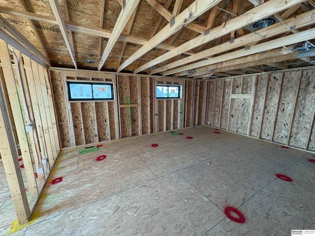 28425 Laurel Circle, Valley, NE 68064