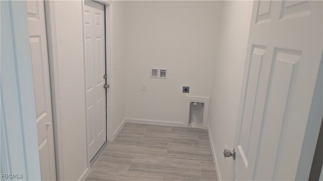 1027 Eisenhower BLVD, Lehigh Acres, FL 33974