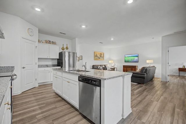 154 River Branch Way, Hoschton, GA 30548