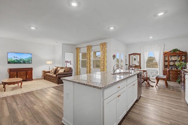 154 River Branch Way, Hoschton, GA 30548