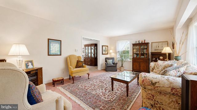502 FORESTBROOK DR, Galloway, NJ 08205