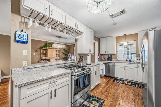 4401 Holt Street, Bellaire, TX 77401