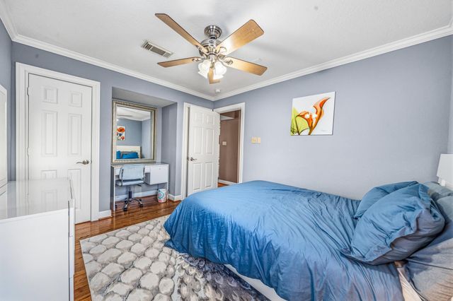 4401 Holt Street, Bellaire, TX 77401
