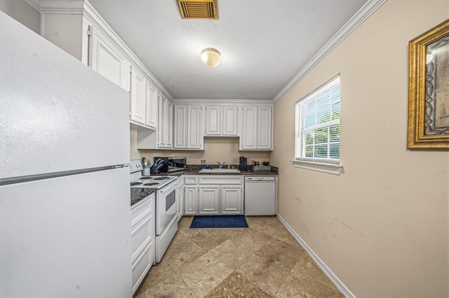 4401 Holt Street, Bellaire, TX 77401