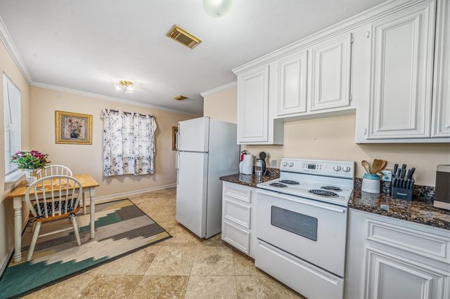 4401 Holt Street, Bellaire, TX 77401