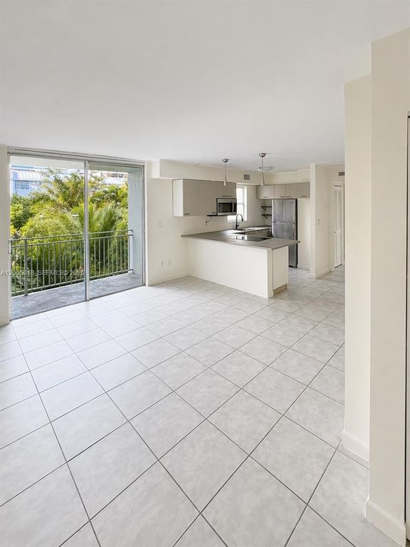 777 NE 62nd St C402, Miami, FL 33138