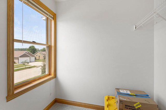 1594 LONE OAK DRIVE, Neenah, WI 54956