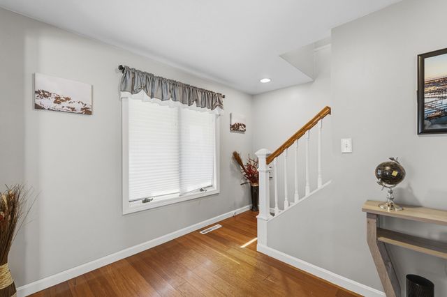 1227 Old Plainville Rd, New Bedford, MA 02745