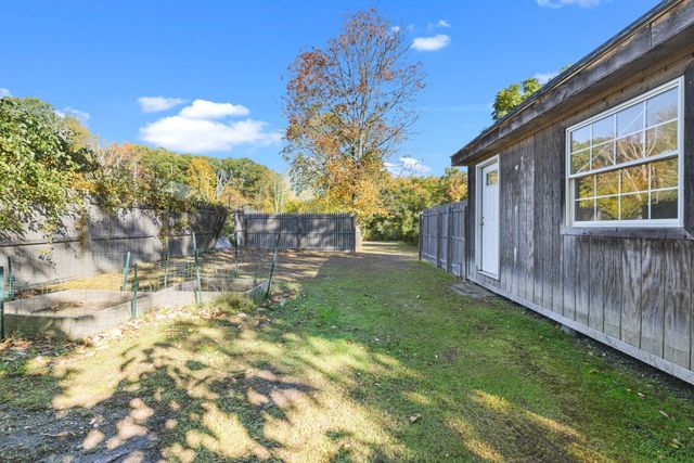1227 Old Plainville Rd, New Bedford, MA 02745