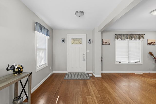 1227 Old Plainville Rd, New Bedford, MA 02745