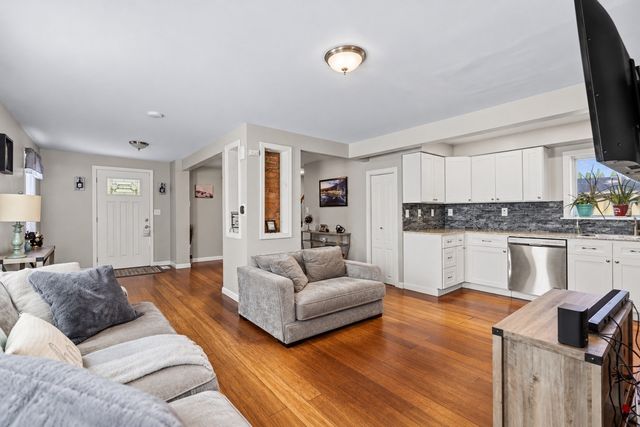 1227 Old Plainville Rd, New Bedford, MA 02745