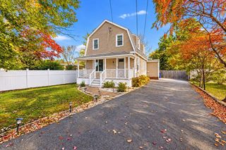 1227 Old Plainville Rd, New Bedford, MA 02745