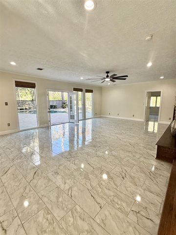 2502 Lake Gardens Court, Kingwood, TX 77339