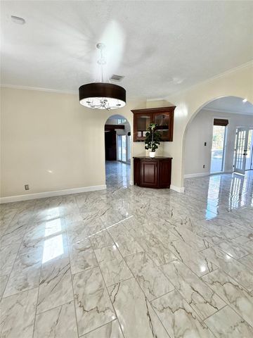 2502 Lake Gardens Court, Kingwood, TX 77339