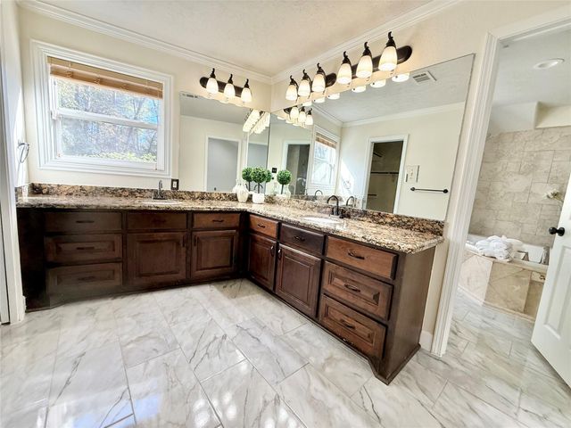 2502 Lake Gardens Court, Kingwood, TX 77339