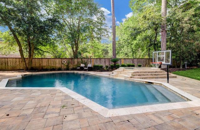2502 Lake Gardens Court, Kingwood, TX 77339