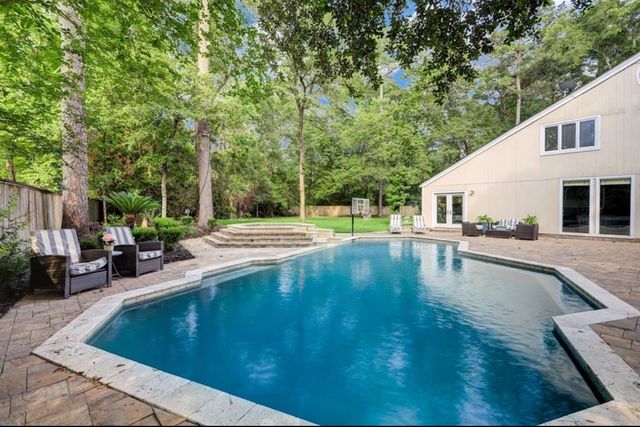 2502 Lake Gardens Court, Kingwood, TX 77339