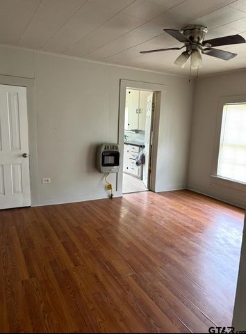 513 W 6th, Mt Pleasant, TX 75455