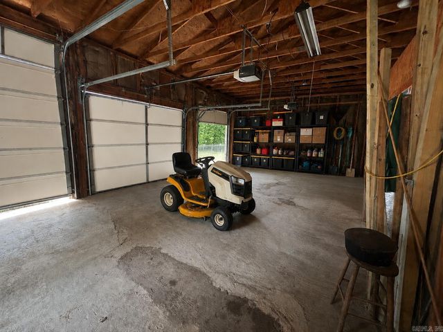 8125 Clearlake Drive, Mabelvale, AR 72103