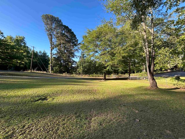 8125 Clearlake Drive, Mabelvale, AR 72103