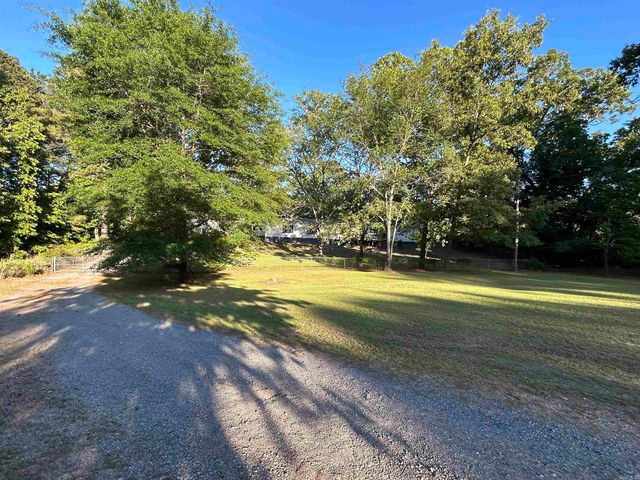 8125 Clearlake Drive, Mabelvale, AR 72103