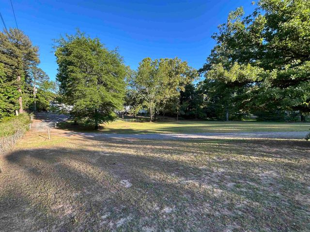 8125 Clearlake Drive, Mabelvale, AR 72103