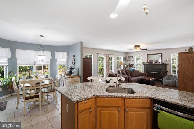 58 NAUTILUS DR, Barnegat, NJ 08005