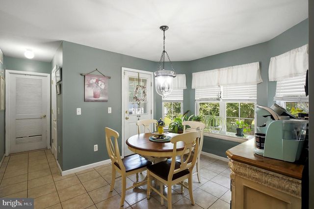 58 NAUTILUS DR, Barnegat, NJ 08005