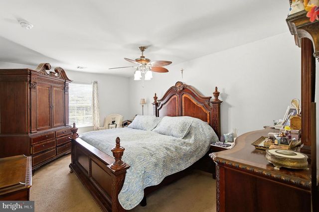 58 NAUTILUS DR, Barnegat, NJ 08005