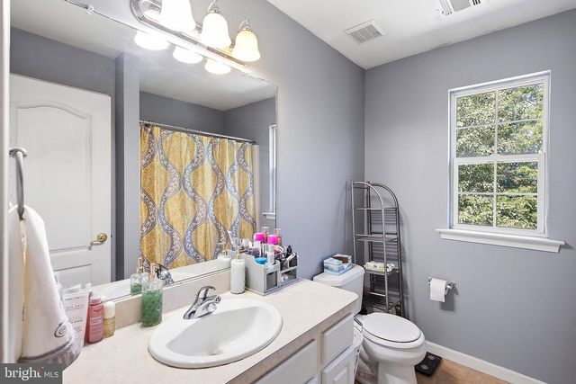 58 NAUTILUS DR, Barnegat, NJ 08005