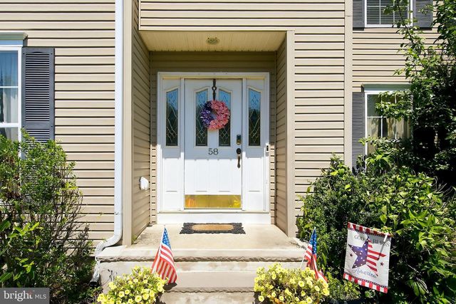58 NAUTILUS DR, Barnegat, NJ 08005