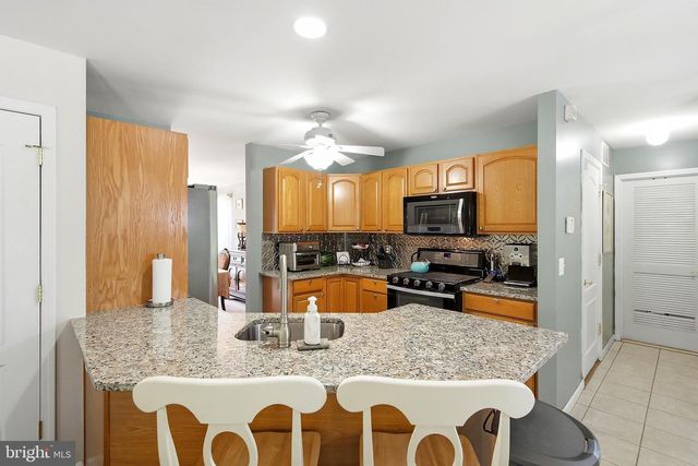 58 NAUTILUS DR, Barnegat, NJ 08005