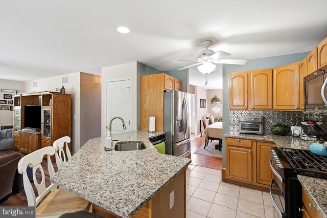 58 NAUTILUS DR, Barnegat, NJ 08005