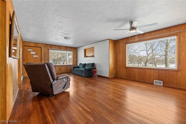 6312 E Pleasant Valley Road, Independence, OH 44131